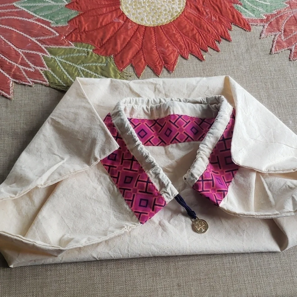 Tory Burch 21 20